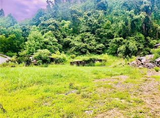 1688 Buffalo Creek Rd, Huntington, WV 25704