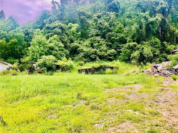 1688 Buffalo Creek Rd, Huntington, WV 25704