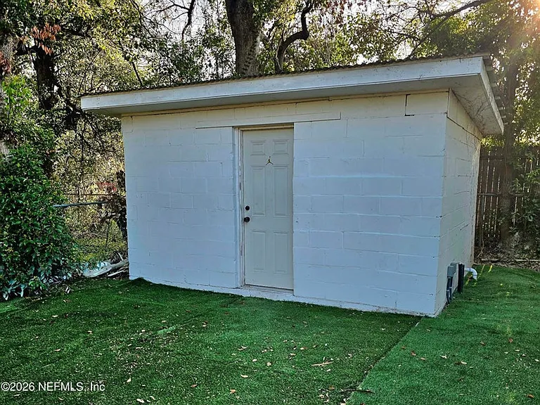 2517 Orion St — Photo 25
