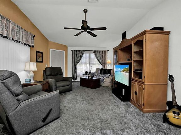 4th image of 3520 Kenneth Rd