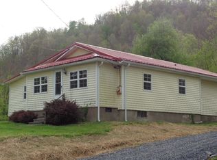 260 Willow Tree Ln, Summersville, WV 26651