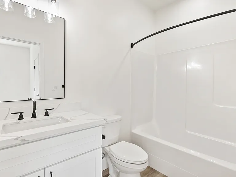 2367 Yakima Ave #D — Photo 25