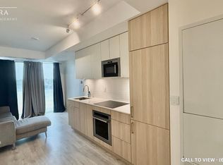 220 Missinnihe Way #715, Mississauga, ON L5H 0A9
