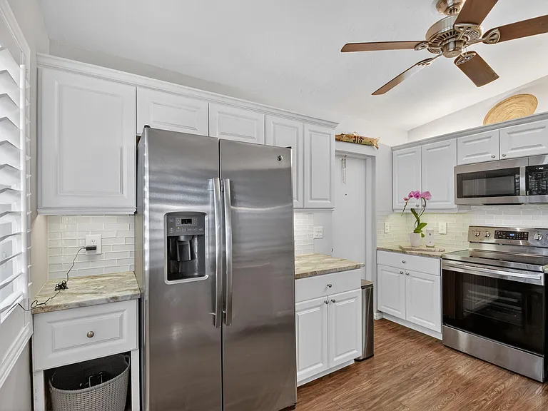 318 Glen Arbor Ter — Photo 5