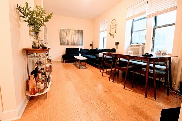 Rented by Luxor Homes & Investment Realty | media 12