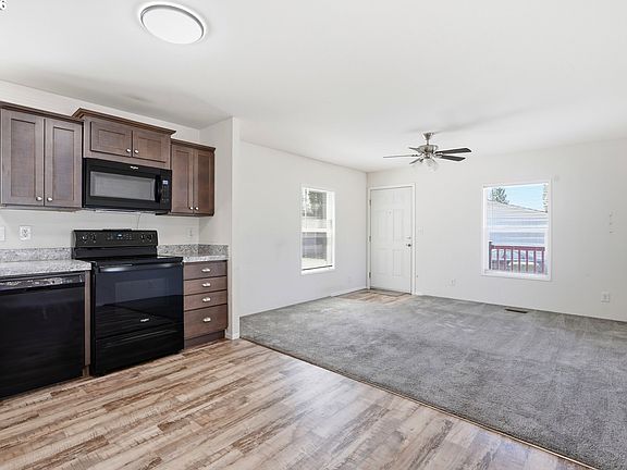3rd image of 74380 Fern Hill Rd #21
