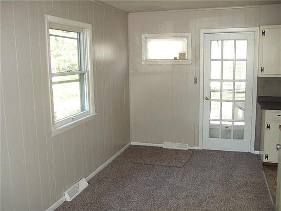 5th image of 339 Georgia Ct