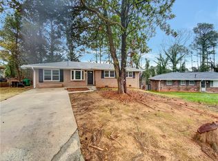 955 Pine Roc Dr, Stone Mountain, GA 30083