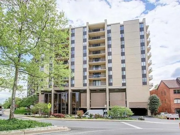 4242 E West Hwy, Bethesda, MD