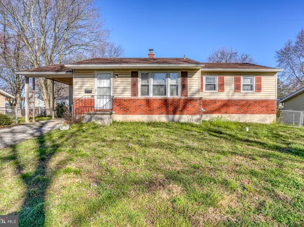 843 Carvel Dr, Dover, DE 19901