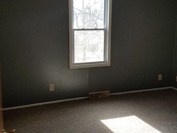 5th image of 3418 Peach Dr