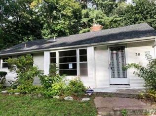 30 Daniel Blvd, Bloomfield, CT 06002