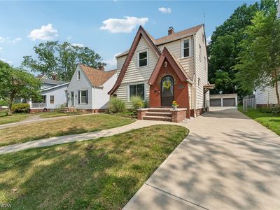 8220 Bauerdale Ave, Parma, OH, 44129