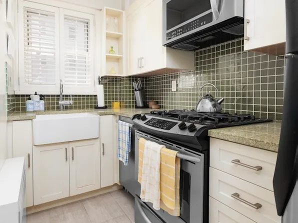 166 East 35th Street image 10 of 16