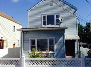12219 Nellis St, Springfield Gardens, NY