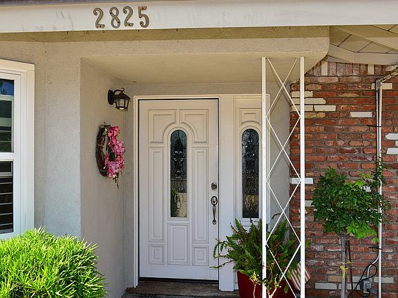 3rd image of 2825 N Monte Verde Dr