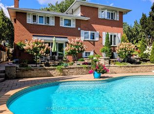 3532 Pinesmoke Cres, Mississauga, ON L4Y3L3