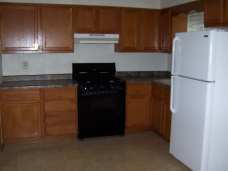111 Pin Oak Dr #C — Photo 6
