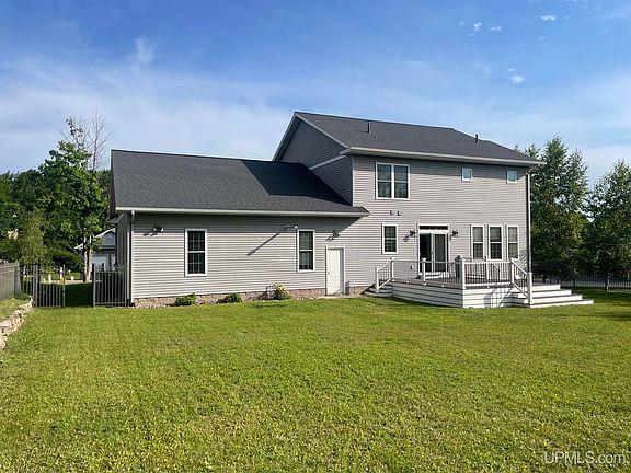 2nd image of 709 Horizons Dr