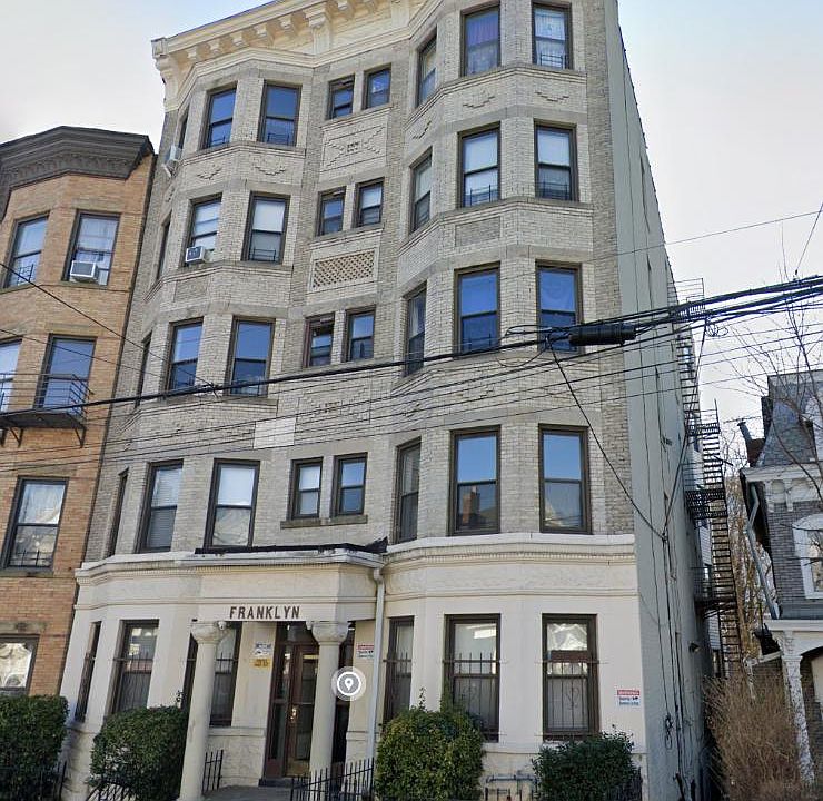 1st image of 14 Highland Ave #Grf1