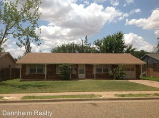 1927 70th St, Lubbock, TX 79412