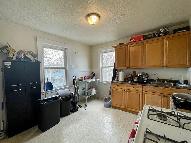 60 Brock St #3 — Photo 3