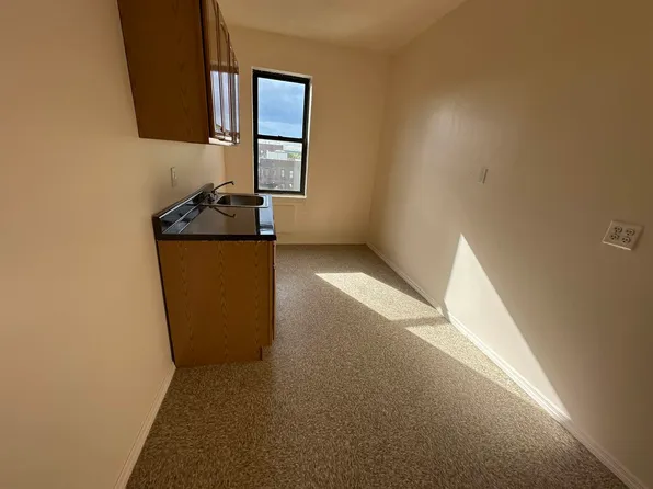 4364 Byron Avenue image 1 of 4