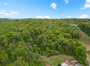 Athens Court Lower Saucon Twp, Hellertown, PA 18055
