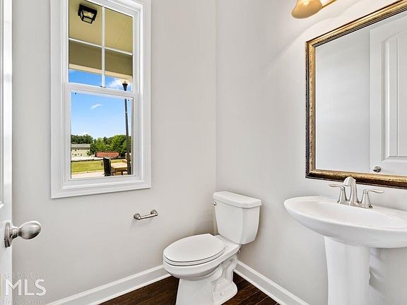 5th image of 115 Westover Cmns #0