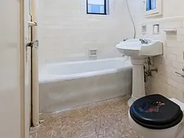 290 East 56th Street image 5 of 8