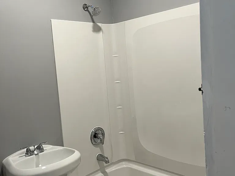 767 Brewster St — Photo 15