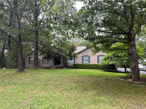 279 Fawn Ridge Ln, Hillsboro, MO 63050