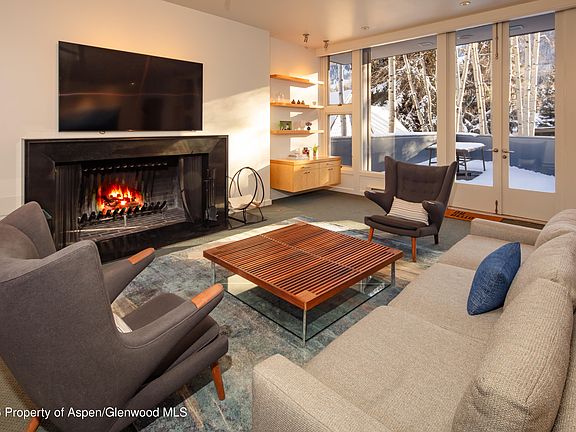 2nd image of 506 W Hallam St