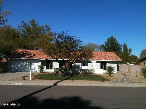 2nd image of 1150 E Vinedo Ln