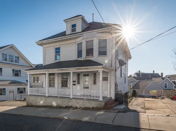 6 Beacon St, Gloucester, MA 01930