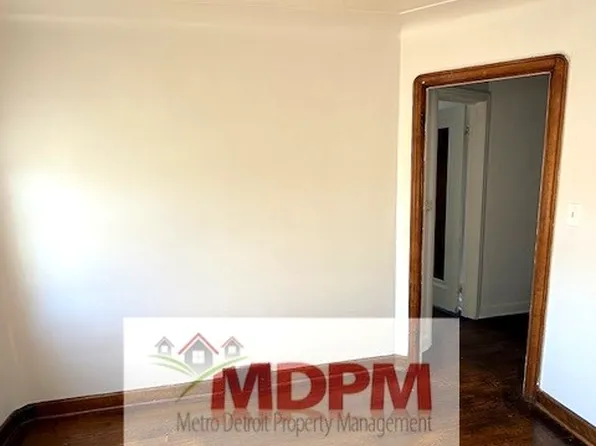 14150 Fairmount Dr Unit 2, Detroit, MI 48205