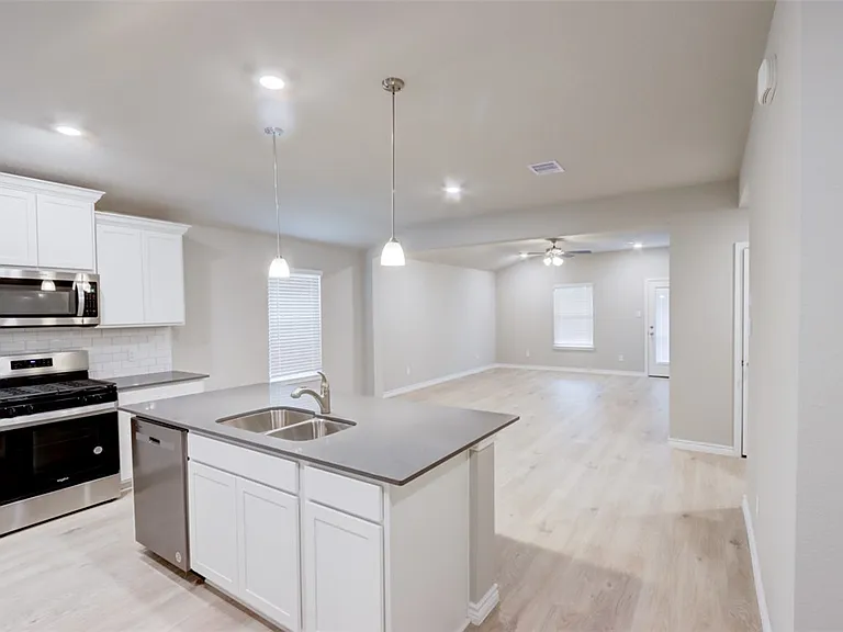 6210 Trado Dr — Photo 6