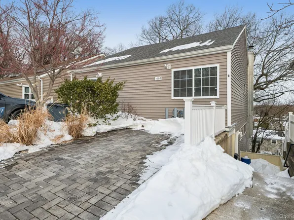 60 Marwood Rd N #B, Pt Washington, NY 11050