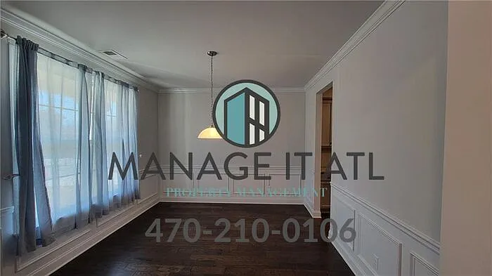 4 bed, 3.5 bath, 2870 sqft, $2,599 — Photo 4
