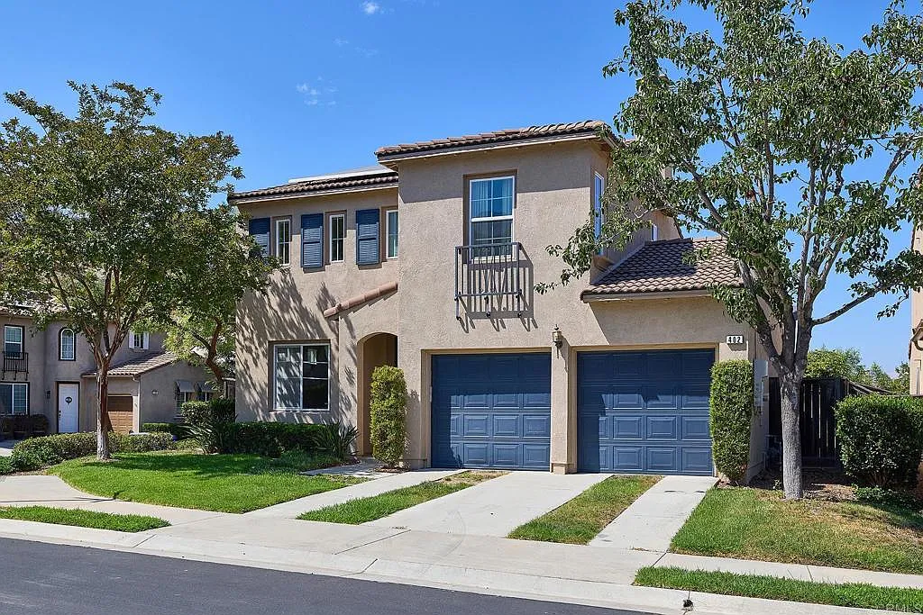 3 bed, 2.5 bath, 1909 sqft, $4,350 — Photo 1