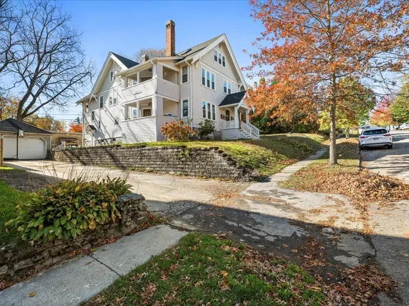 15 Clearview Ave Unit 2, Worcester, MA 01605