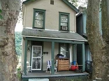 2nd image of 1326 2nd Ave