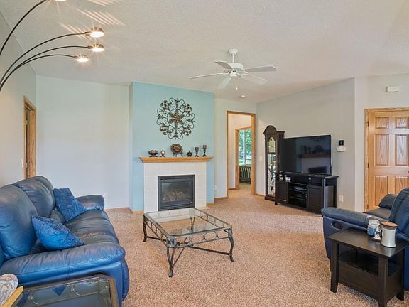 2nd image of 1281 Cypress Dr