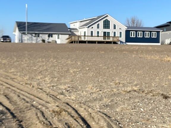 4th image of 2041 Twin Lakes Rd