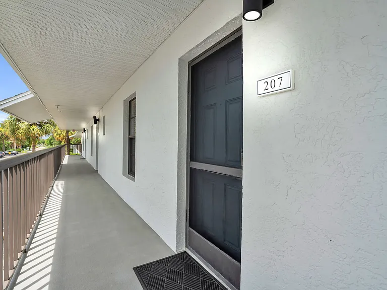 600 Neapolitan Way #2-ID1073541P — Photo 12