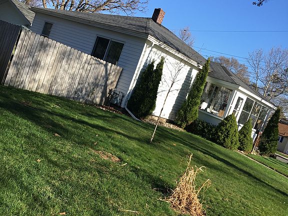 2nd image of 226 Prospect St
