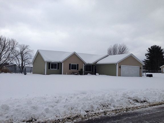 3rd image of 605 Twin Hills Dr