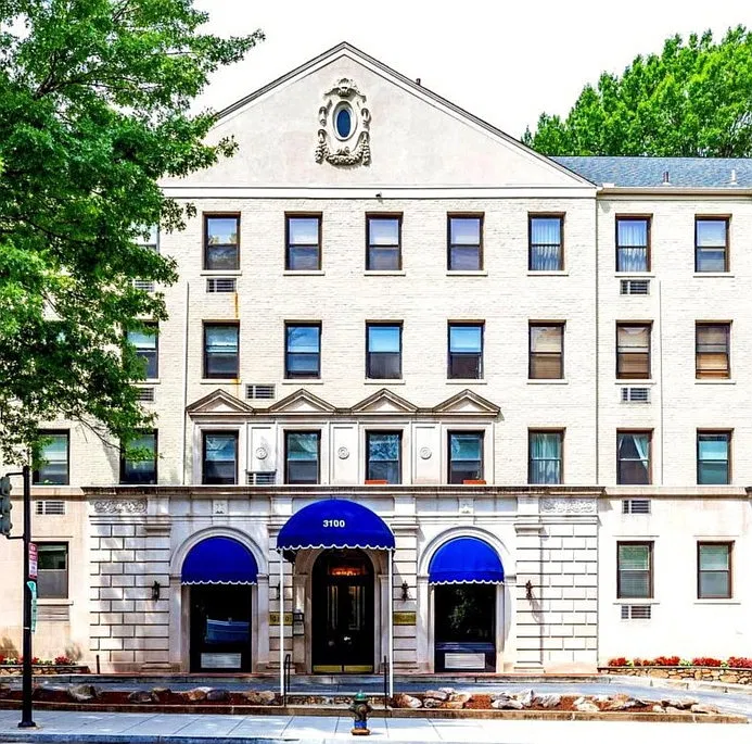 1 bed, 831 sqft, $2,600 — Photo 1