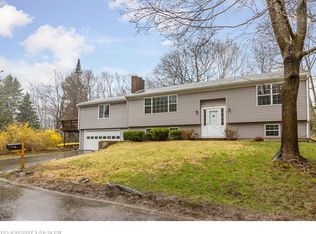 9 Katahdin Rd, Cape Elizabeth, ME 04107