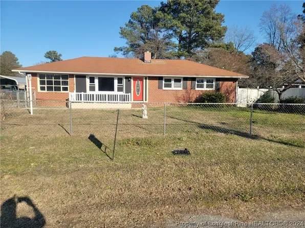 4037 Welmont Dr, Fayetteville, NC 28304